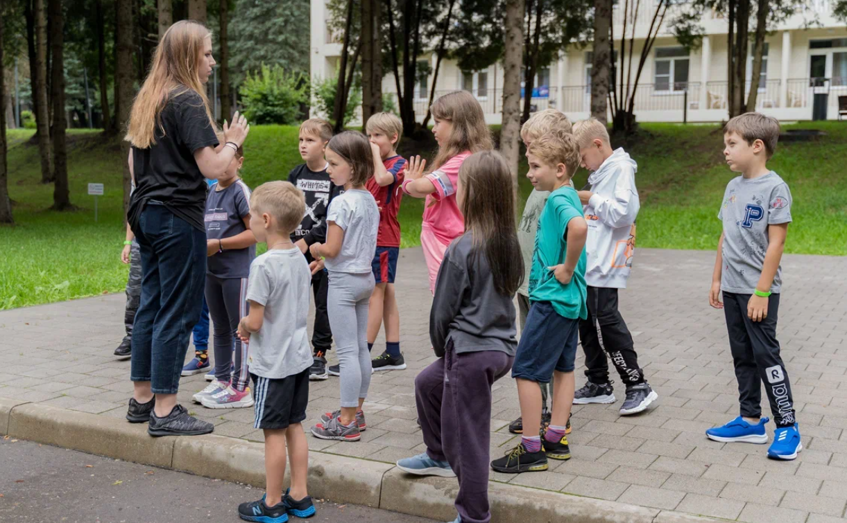 kak-pravilno-sebya-vesti-s-giperaktivnym-rebenkom.png как правильно себя вести с гиперактивным ребенком.png