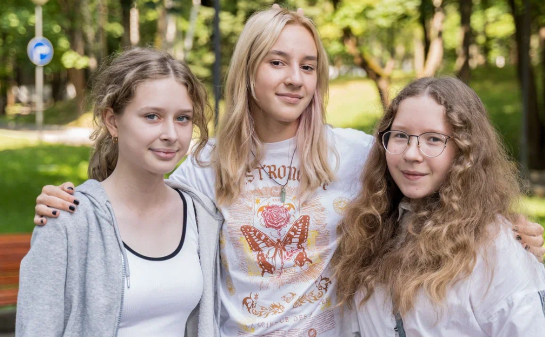 Pervyy-den-v-lagere-_-kak-prokhodit.png Первый день в лагере - как проходит.png